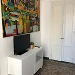 1 Casual Apartments Apartment