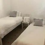 1 Casual Apartments Apartment